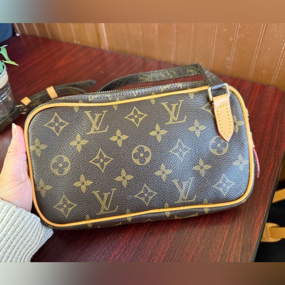 Louis Vuitton Pochette Marly Bandouliere Monogram - Picture 4 of 13